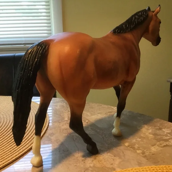 Horse Needs New Home! (11 3/4in long and 8 in Tall ear to legs) - Picture 6 of 16
